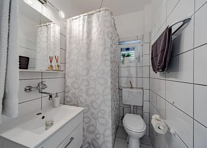 Apartament By The Sea Kuciste - Perna, Peljesac - 21507 *