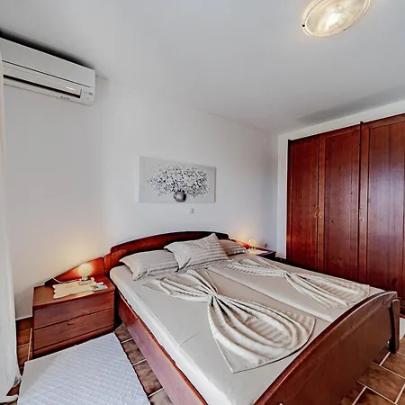 Apartment By The Sea Kuciste - Perna, Peljesac - 21507 *